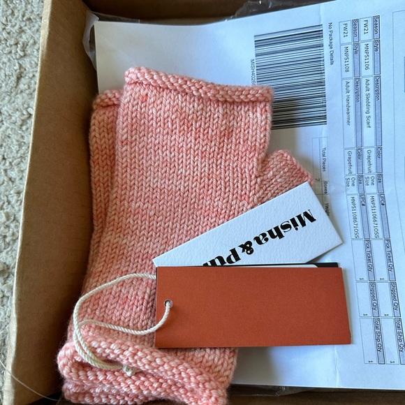 Misha&Puff adult Sledding scarf adult hand warmer in grape fruit color. - Picture 6 of 8